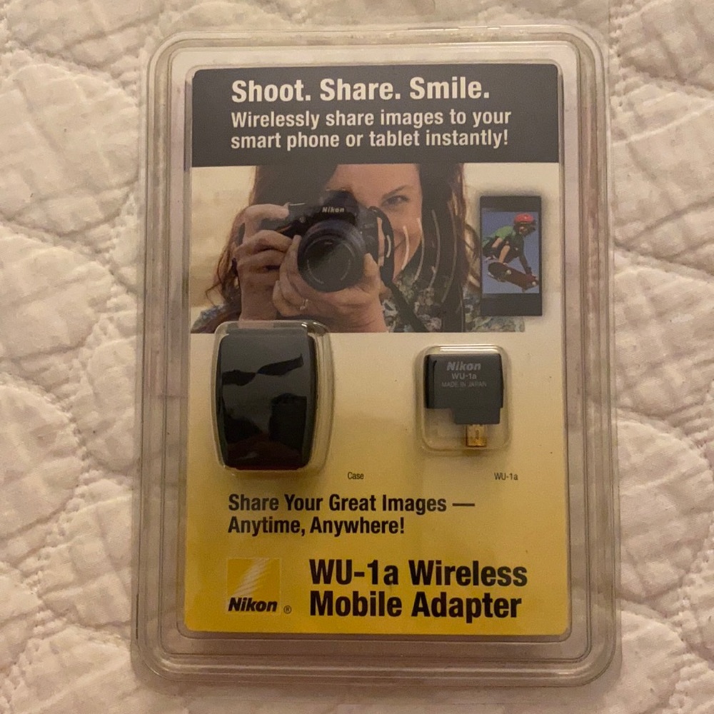 Nikon WU-1a Wireless Adapter